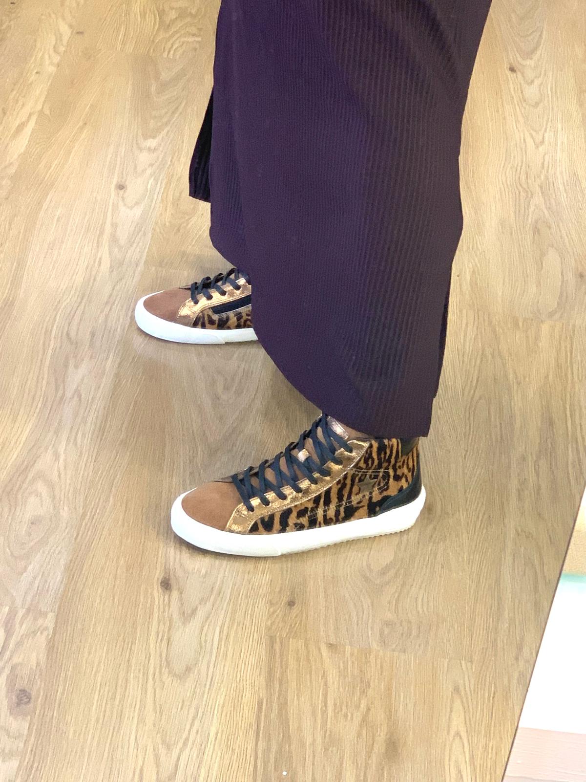 Ténis em Animal Print Leopardo