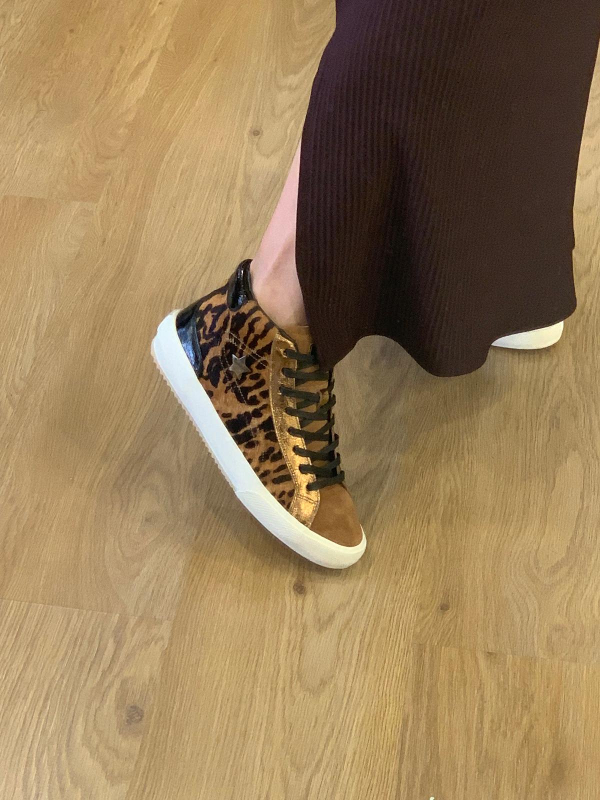 Ténis em Animal Print Leopardo